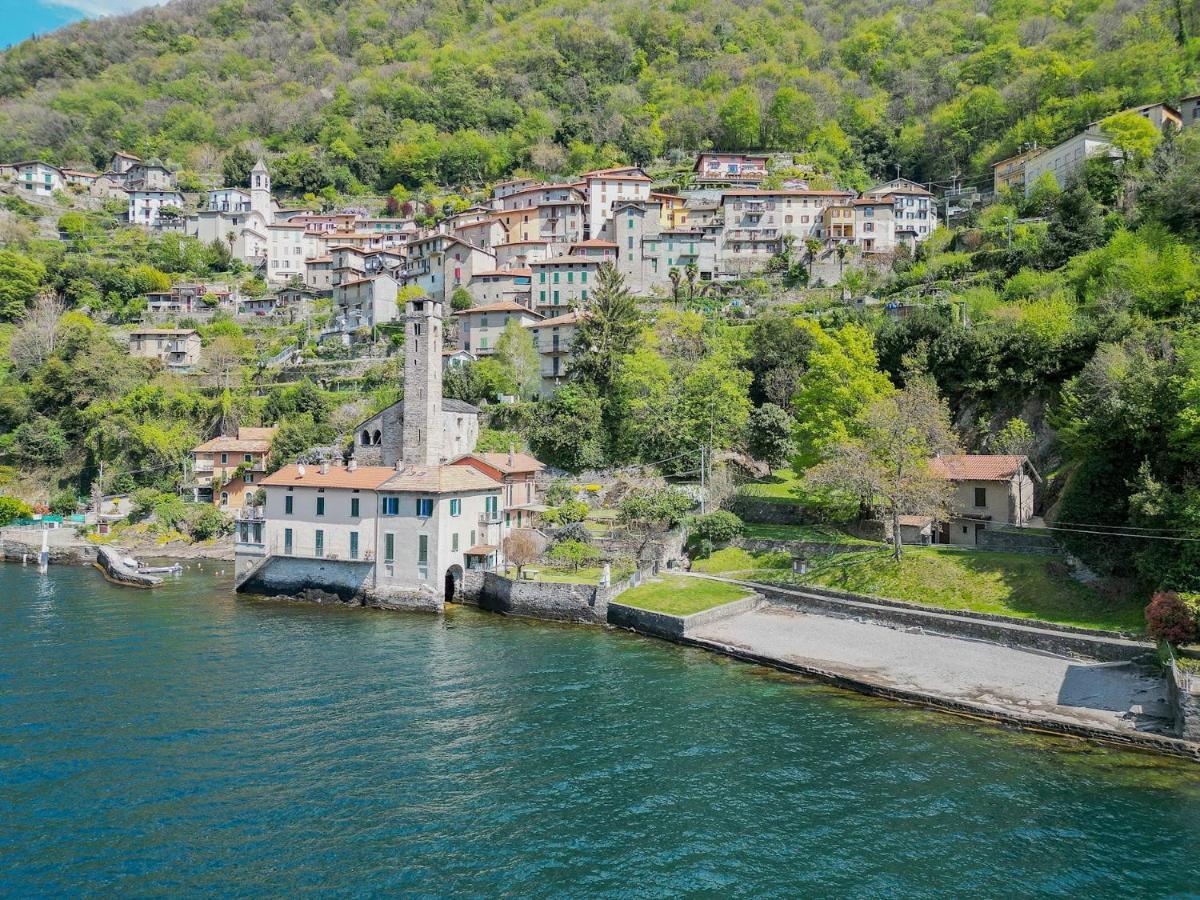 Deriva Apartment On Careno'S Beach By Rent All Como Nesso Esterno foto