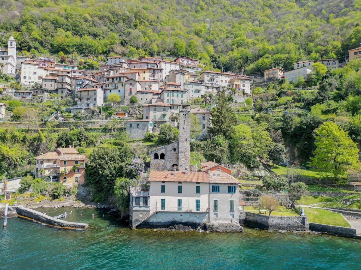 Deriva Apartment On Careno'S Beach By Rent All Como Nesso Esterno foto